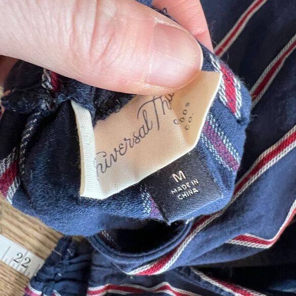 Universal Thread navy Striped Halter Jumpsuit Romper Size With Pockets Size medi - Picture 3 of 13